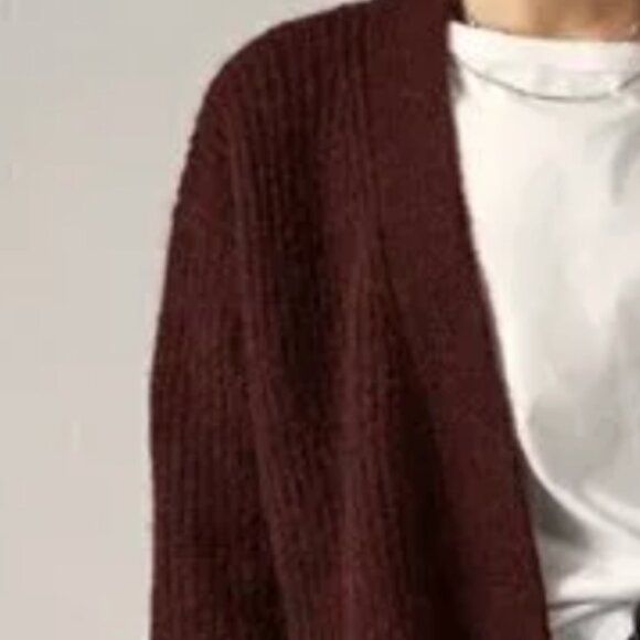 NWOT Zara Burgundy Knit Cardigan Sweater With Pockets - Picture 4 of 10
